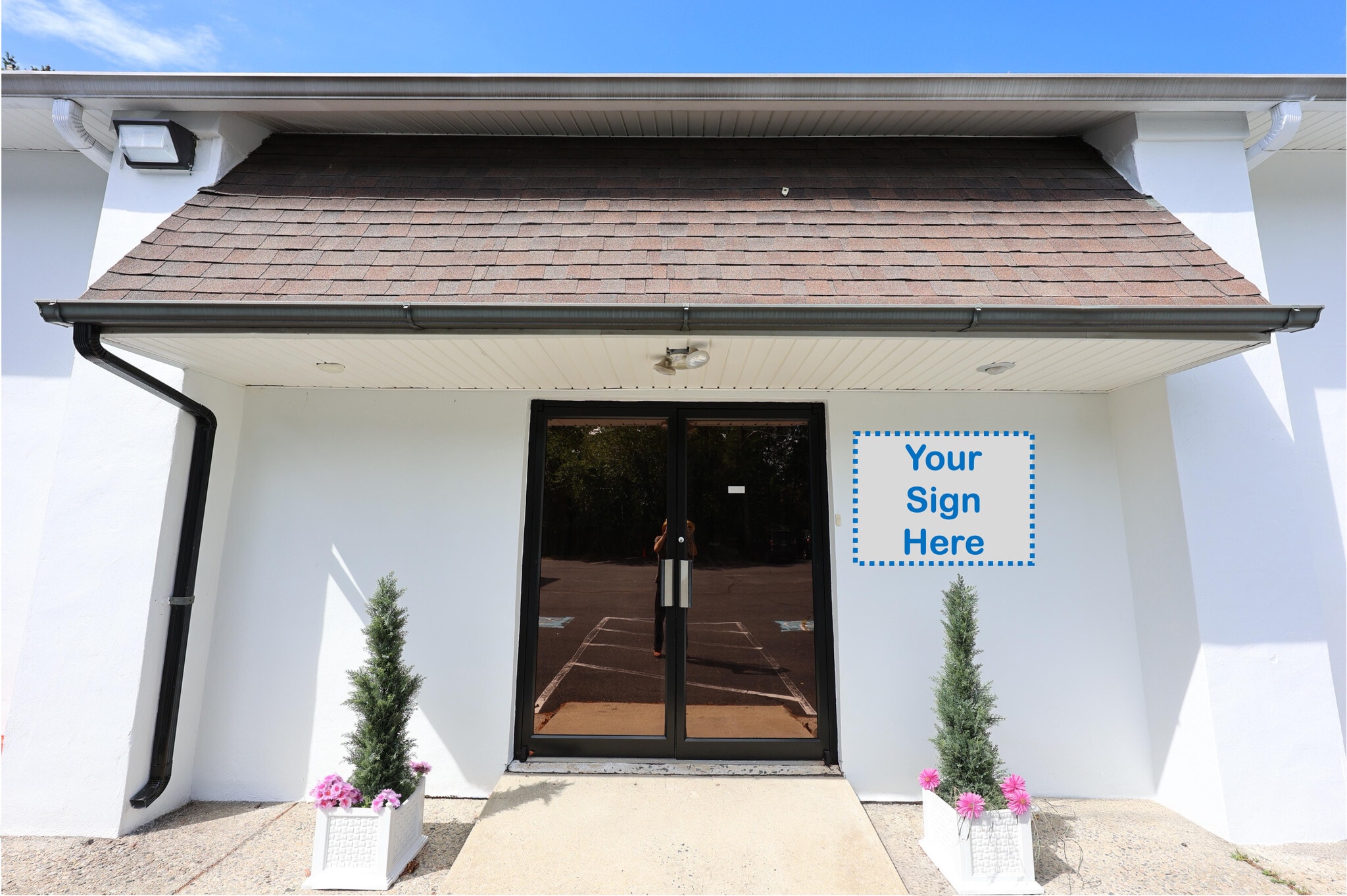 50 Princeton Hightstown Rd, Princeton Junction, NJ to rent Interior Photo- Image 1 of 8