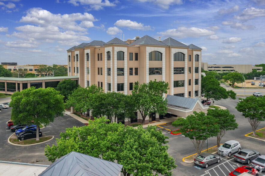 4330 Medical Dr, San Antonio, TX for rent - Primary Photo - Image 1 of 6