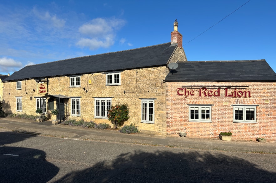 59 Chapel St, Peterborough for sale - Building Photo - Image 1 of 8