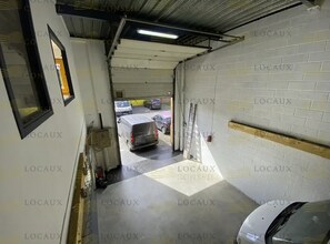 Light Industrial in Saint-Ouen-l'Aumône to rent Interior Photo- Image 2 of 9