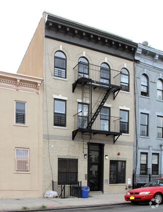 More details for 215 Buffalo Ave, Brooklyn, NY - Residential for Sale