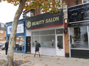 174 High Rd, London to rent Building Photo- Image 1 of 1