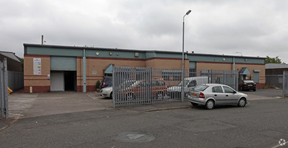 30-34 Loanbank Quadrant, Glasgow to rent - Primary Photo - Image 1 of 3