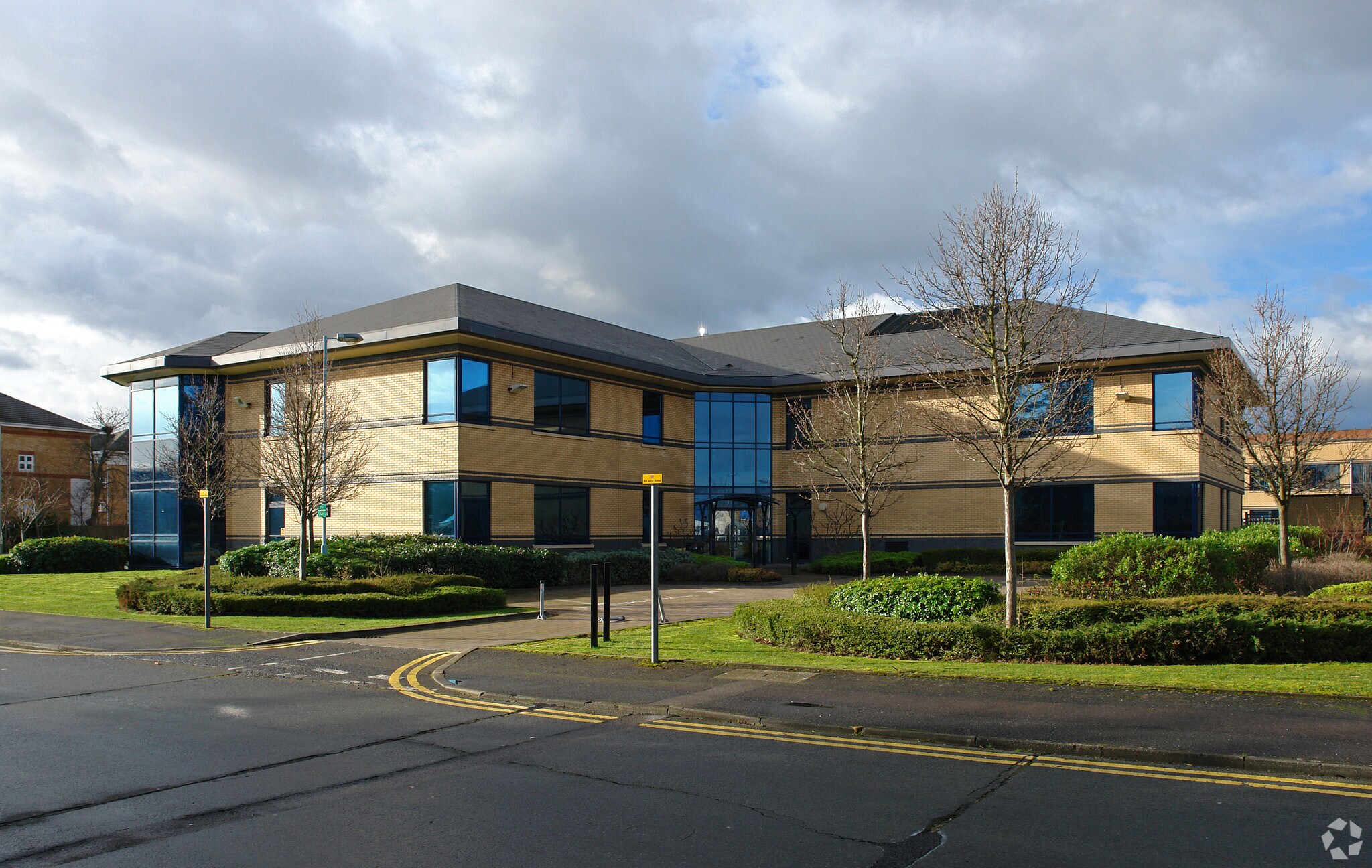 Brants Bridge, Bracknell RG12 9BG Bridge House