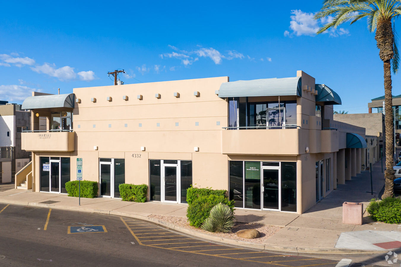 7329 E Stetson Dr, Scottsdale, AZ 85251 - Stetson Salon Studios ...