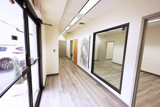 50 Princeton Hightstown Rd, Princeton Junction, NJ to rent Interior Photo- Image 2 of 8