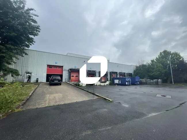 Vente Entrepôt 5 050 m²