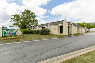 1025 N Houston Rd, Warner Robins, GA for sale Primary Photo- Image 1 of 1