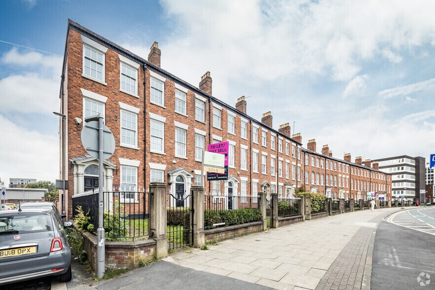 22-34 The Crescent, Salford for sale - Primary Photo - Image 1 of 2
