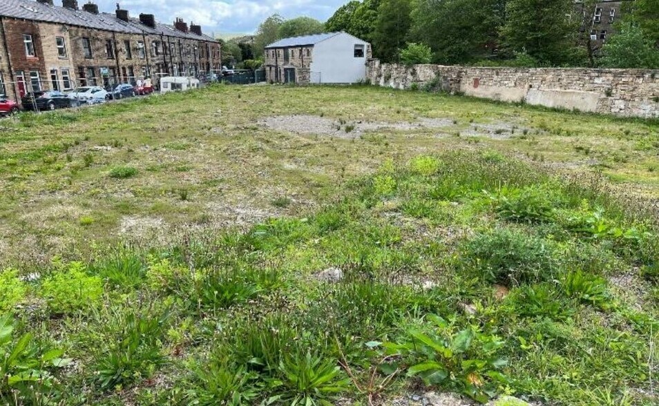 Commercial St, Todmorden for sale - Primary Photo - Image 1 of 1