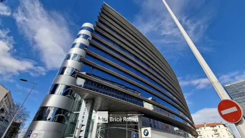 Office in Lyon to rent Building Photo- Image 1 of 24