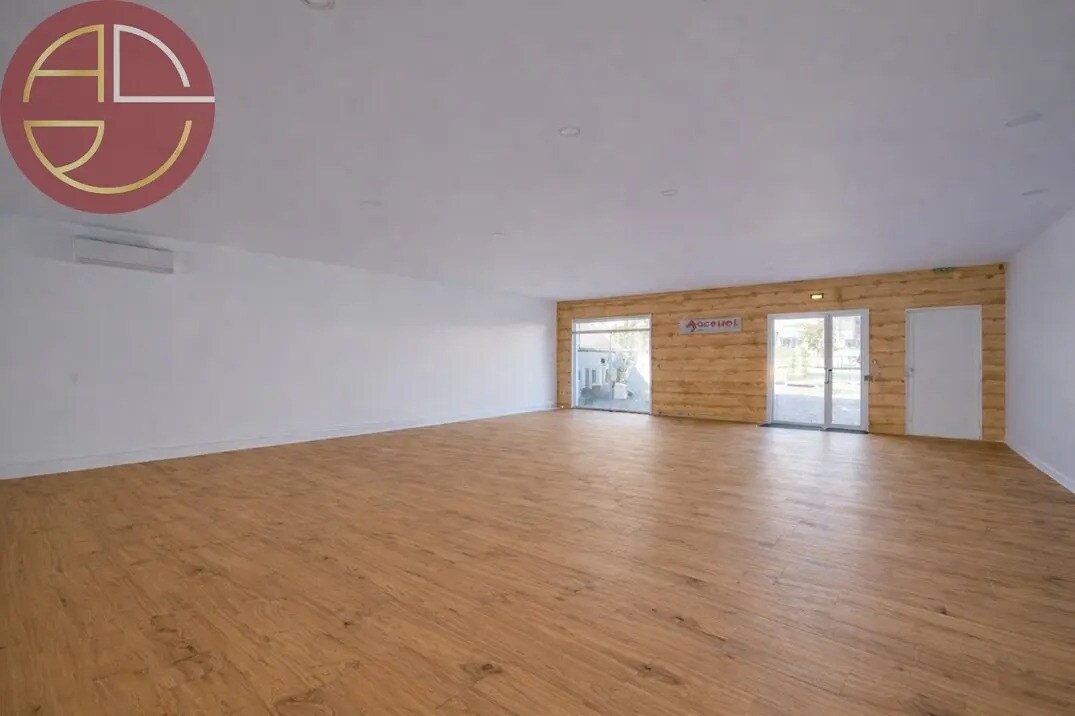 Retail in Plaisance-du-Touch for sale Interior Photo- Image 1 of 5