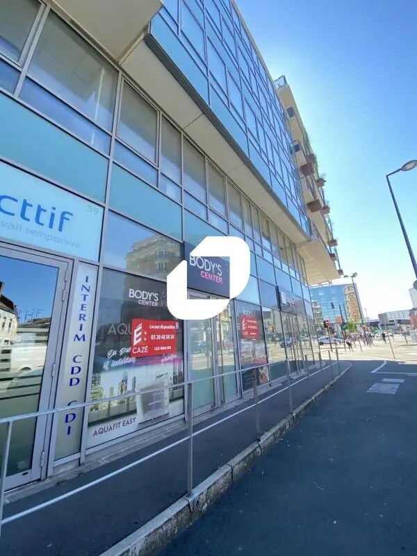 Retail in Roubaix for sale Building Photo- Image 1 of 5