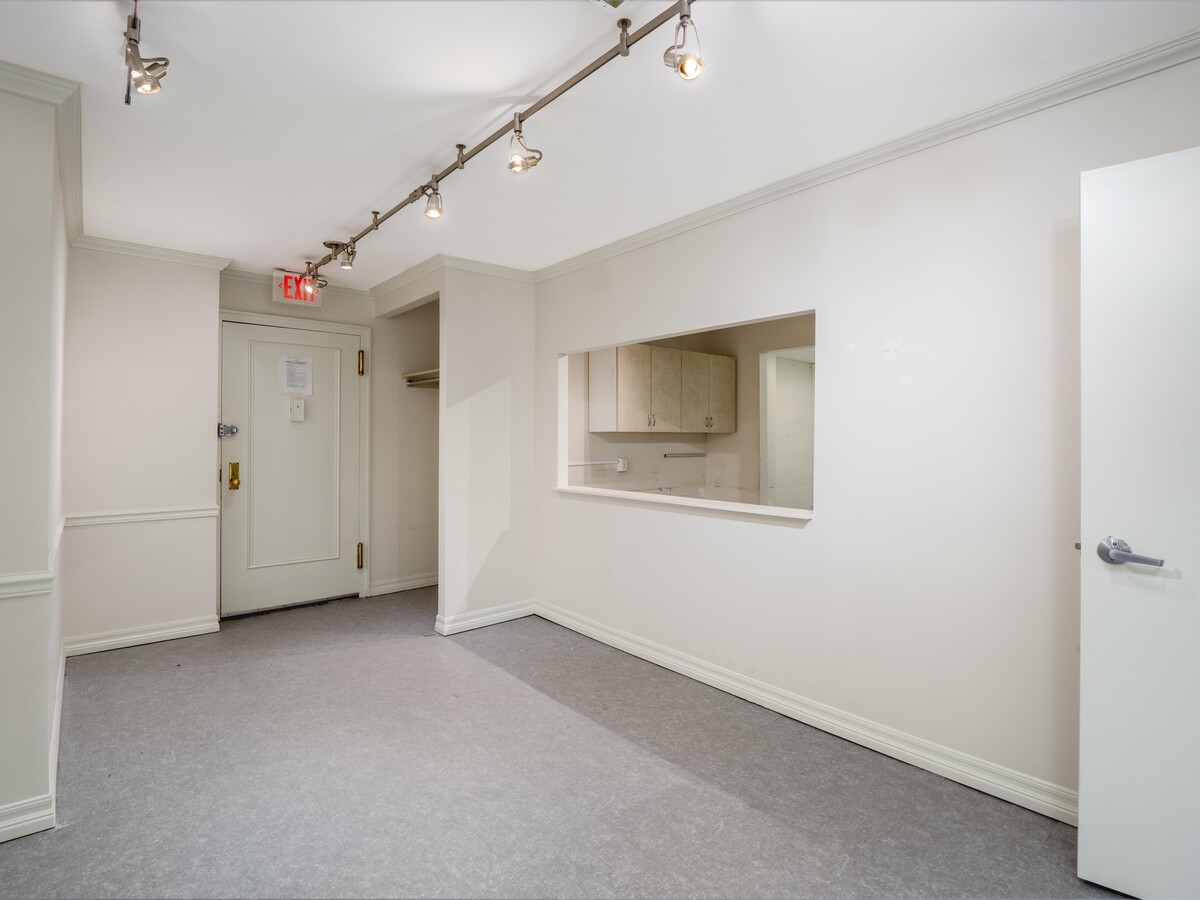 333 E 34th St, New York, NY 10016 - Unit 1ABC -  - Interior Photo - Image 1 of 7