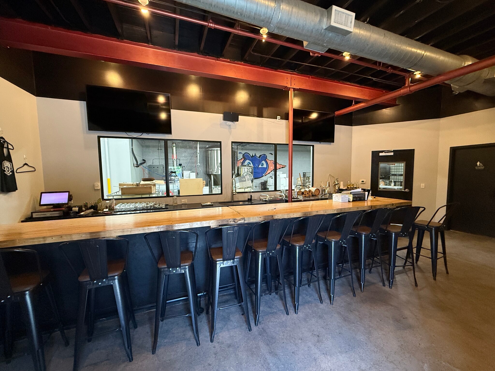 1110 NE 8th Ave, Fort Lauderdale, FL to rent Interior Photo- Image 1 of 11