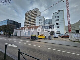More details for 70 Rue Jean Bleuzen, Vanves - Office, Light Industrial to Rent