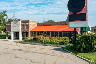 99 N Groesbeck Hwy, Mount Clemens, MI for sale Building Photo- Image 1 of 1