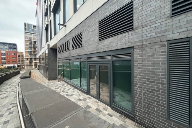 More details for 10 Sutton Court Rd, Sutton - Retail to Rent