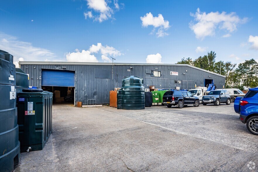 Centurion Way, Leyland for sale - Primary Photo - Image 1 of 1