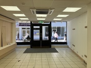 52 High St, Kings Lynn to rent Interior Photo- Image 2 of 3