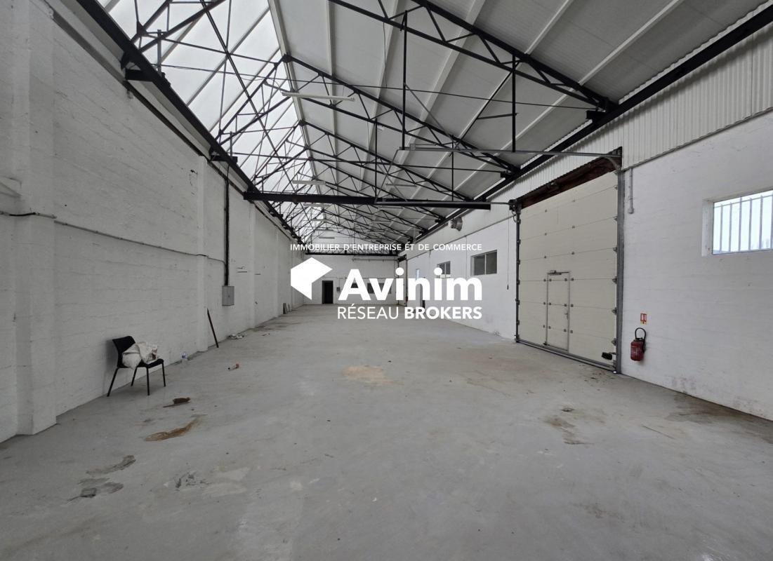 Industrial in Saint Brice Sous Foret to rent Interior Photo- Image 1 of 5