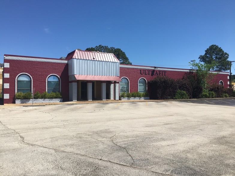 1326 N University Dr, Nacogdoches, TX for sale - Building Photo - Image 1 of 1