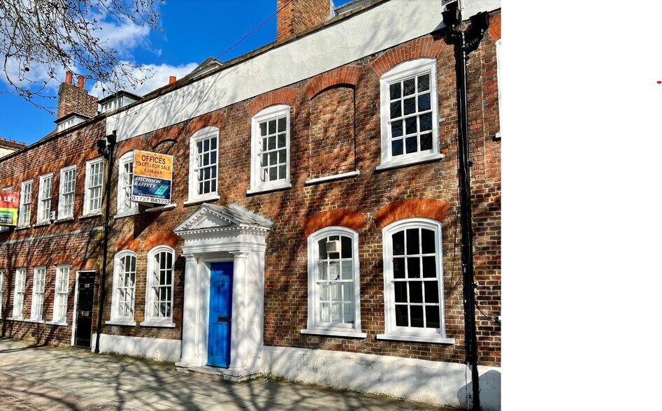 32 St. Peters St, St Albans for sale - Building Photo - Image 1 of 1