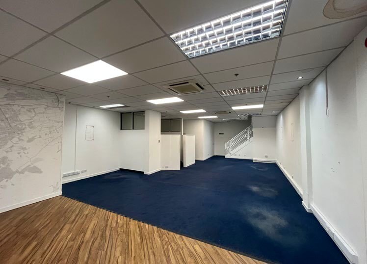 Almondvale Blvd, Livingston to rent - Building Photo - Image 2 of 2