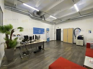Light Industrial in Bezons to rent Interior Photo- Image 2 of 11