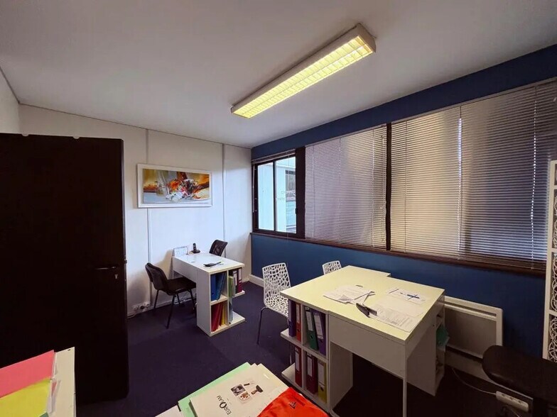 Office in Orvault to rent - Interior Photo - Image 2 of 13