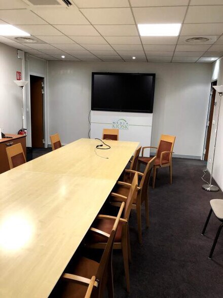 Industrial in Gennevilliers to rent - Interior Photo - Image 3 of 23