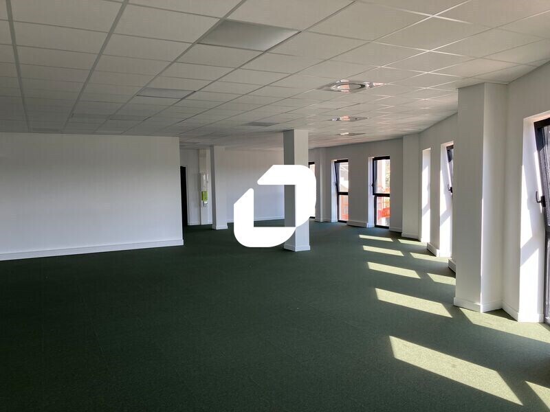 Rue Des Valets, Montluel for sale Building Photo- Image 1 of 13