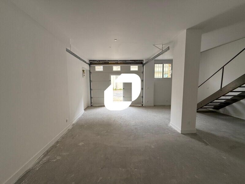 Rue Du General Leclerc, SAINT-OUEN-L'AUMONE to rent Interior Photo- Image 1 of 16