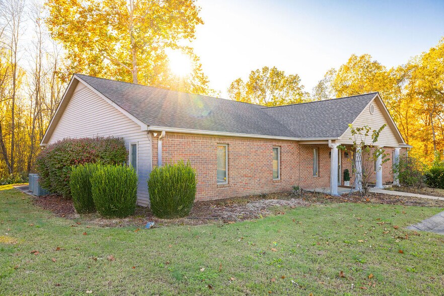 6025 Kentucky Dam Rd, Paducah, KY for sale - Building Photo - Image 3 of 48