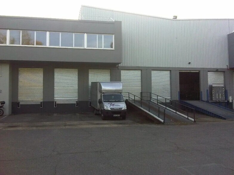 22 Avenue Paul Langevin, Herblay-sur-Seine to rent - Building Photo - Image 3 of 5