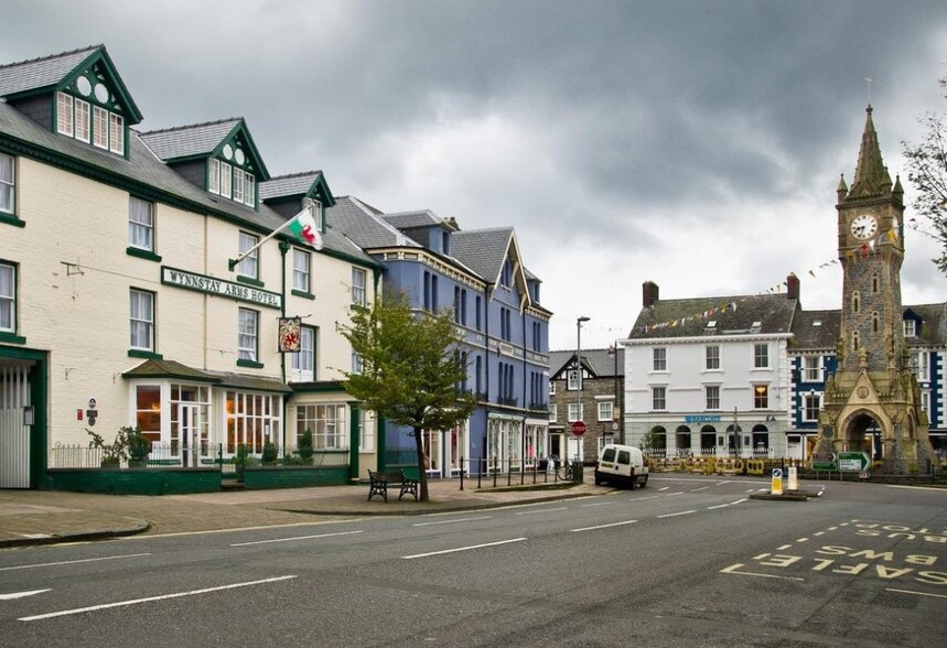 Heol Maengwyn, Machynlleth for sale - Primary Photo - Image 1 of 1