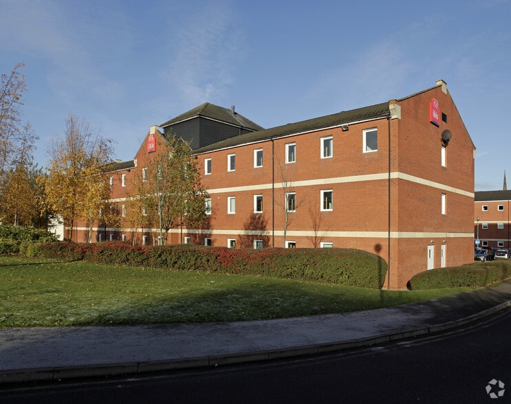 Mile Ln, Coventry for sale - Primary Photo - Image 1 of 2
