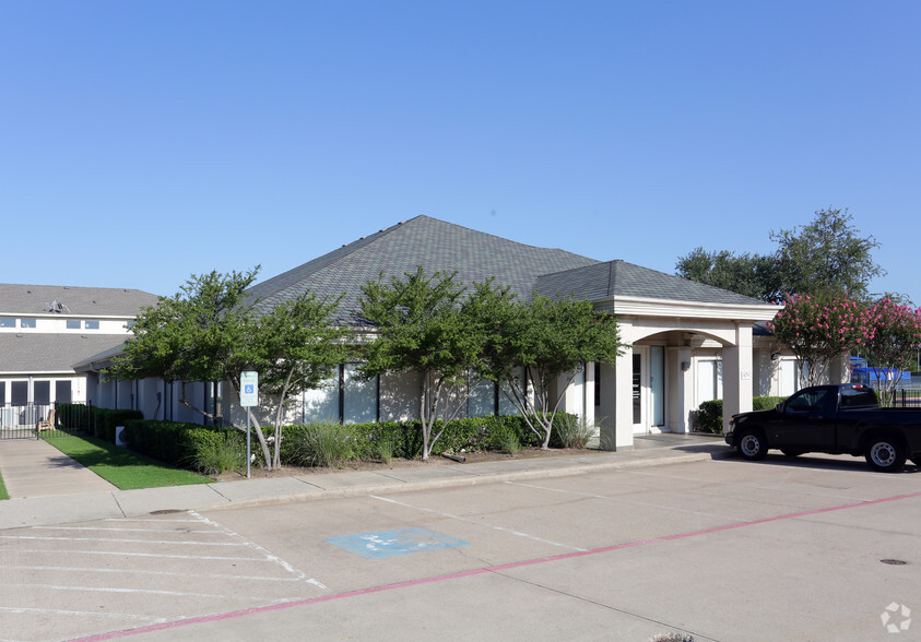 5170 Village Creek Dr, Plano, TX for rent - Primary Photo - Image 1 of 2