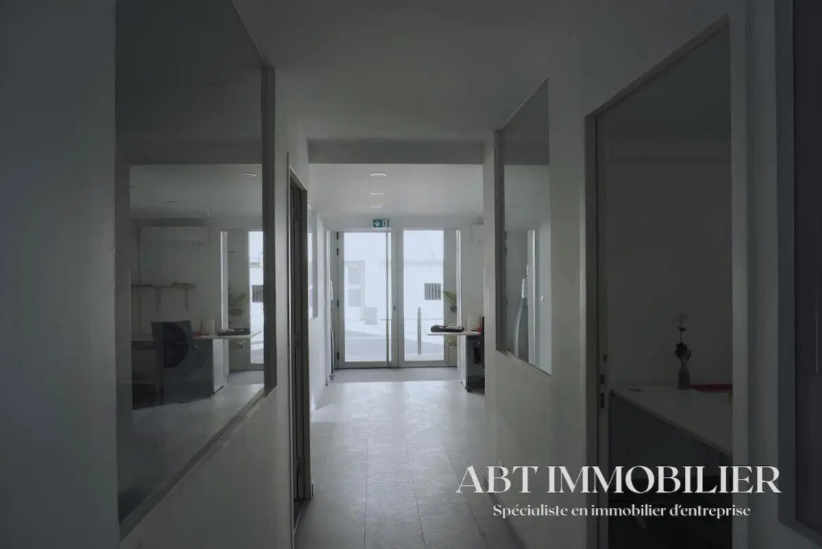 Retail in Aix-en-Provence for sale Interior Photo- Image 1 of 4