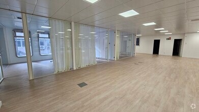 Calle de Orense, 26, Madrid, Madrid to rent Interior Photo- Image 1 of 24