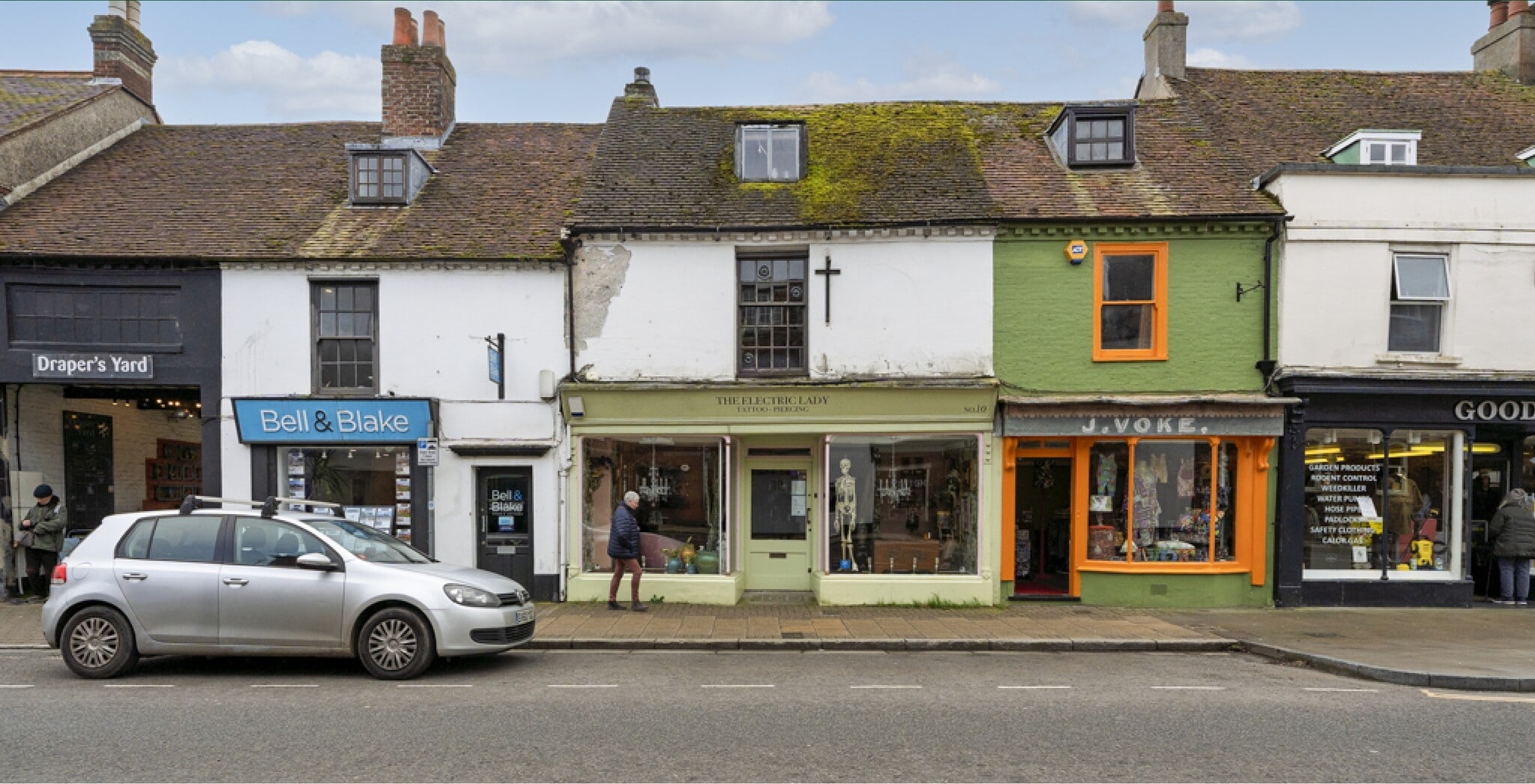 10 The Hornet, Chichester for sale Primary Photo- Image 1 of 8