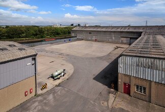 Old Mill Rd, Leeds for rent Primary Photo- Image 1 of 2