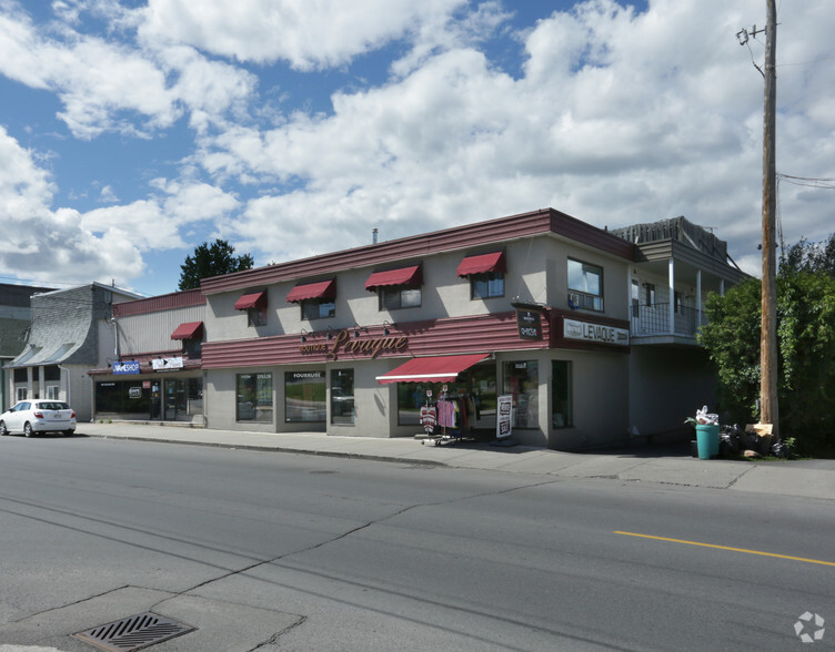 677 Main St E, Hawkesbury, ON for sale - Primary Photo - Image 1 of 1