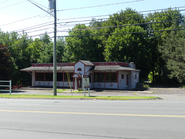 275-279 W Main St, Avon, CT for rent - Building Photo - Image 2 of 6