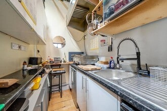 93 Stroud Green Rd, London to rent Building Photo- Image 1 of 9