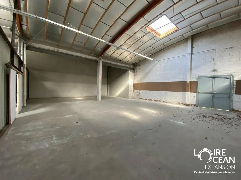 Industrial in Nantes to rent Interior Photo- Image 1 of 3
