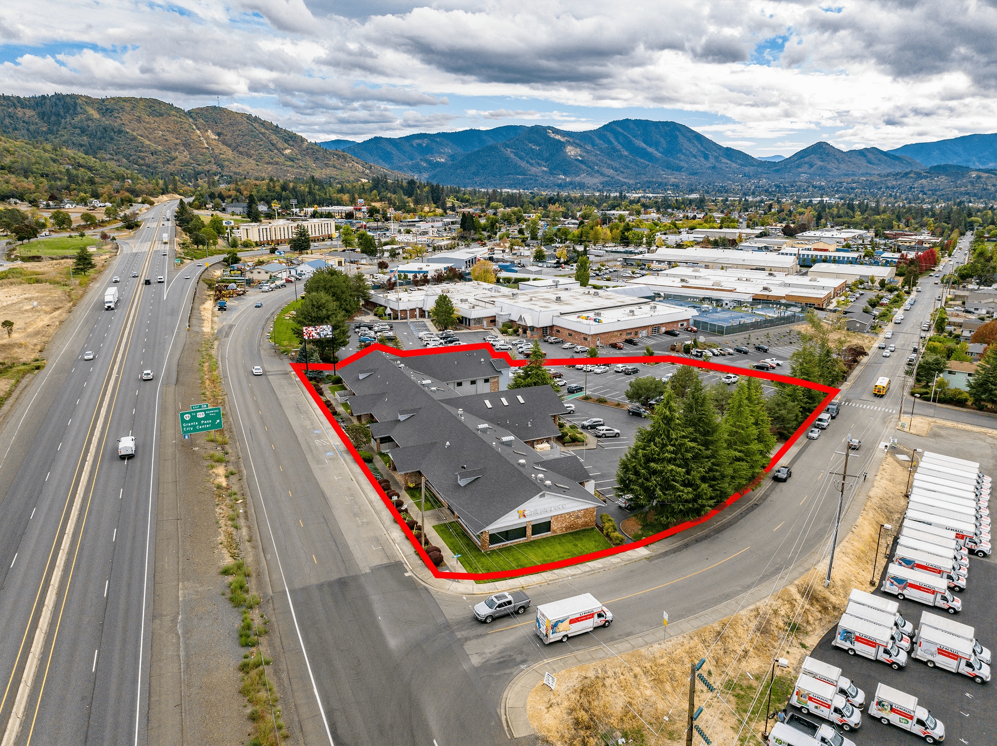 2166 NW Vine St, Grants Pass, OR for sale Building Photo- Image 1 of 148