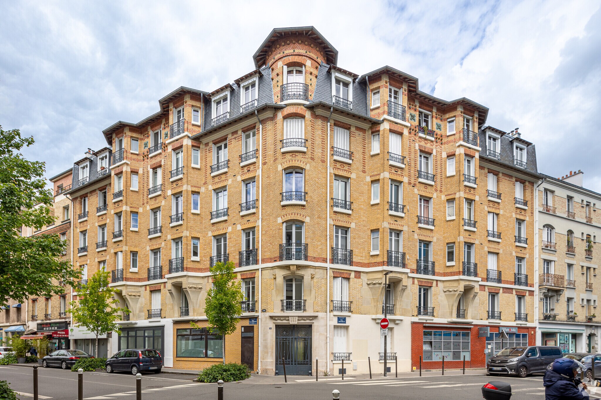 34 Rue Yves Kermen, Boulogne-Billancourt to rent Primary Photo- Image 1 of 10
