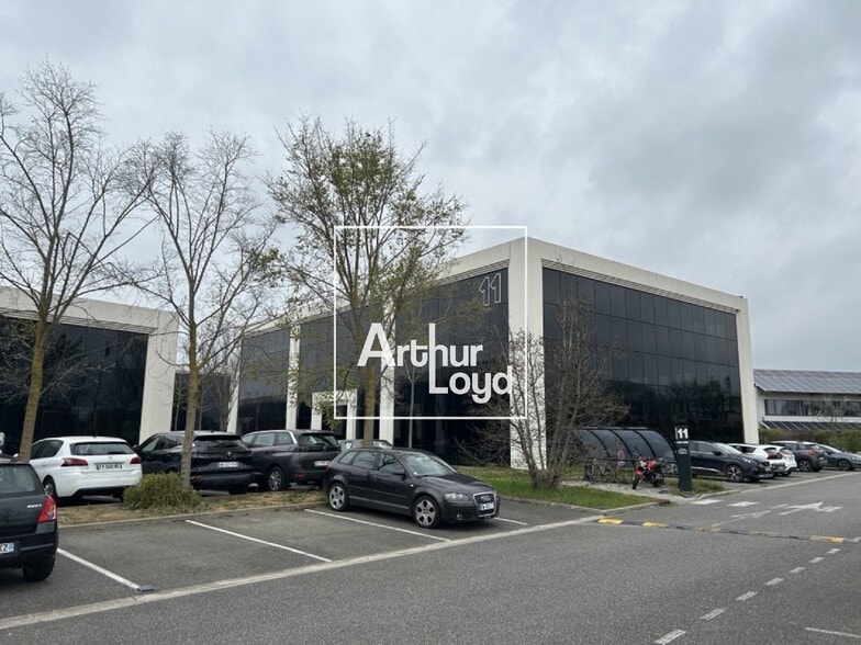 298 Allée Du Lac, Labège to rent - Building Photo - Image 1 of 11