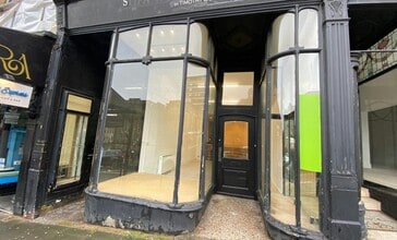 50-50a Parliament St, Harrogate to rent Building Photo- Image 1 of 3